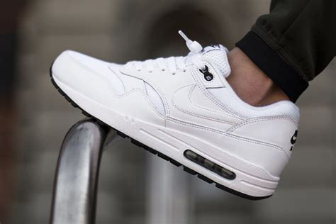 nike air max 1 essential heren wit|air max 1 essential black.